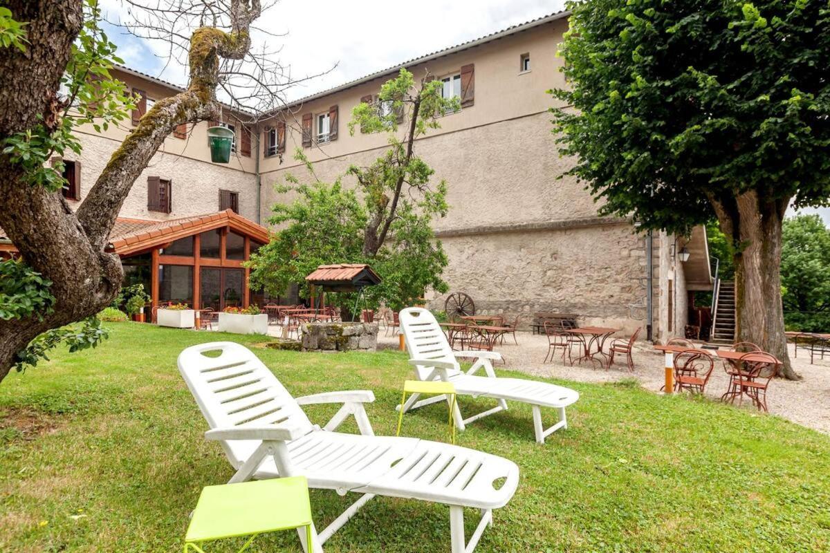 Domaine Le Prieure Hotel Chaumont-le-Bourg Bagian luar foto