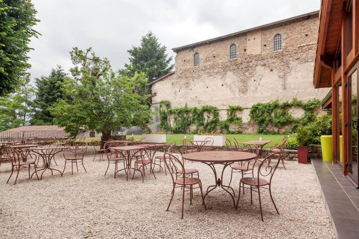 Domaine Le Prieure Hotel Chaumont-le-Bourg Bagian luar foto