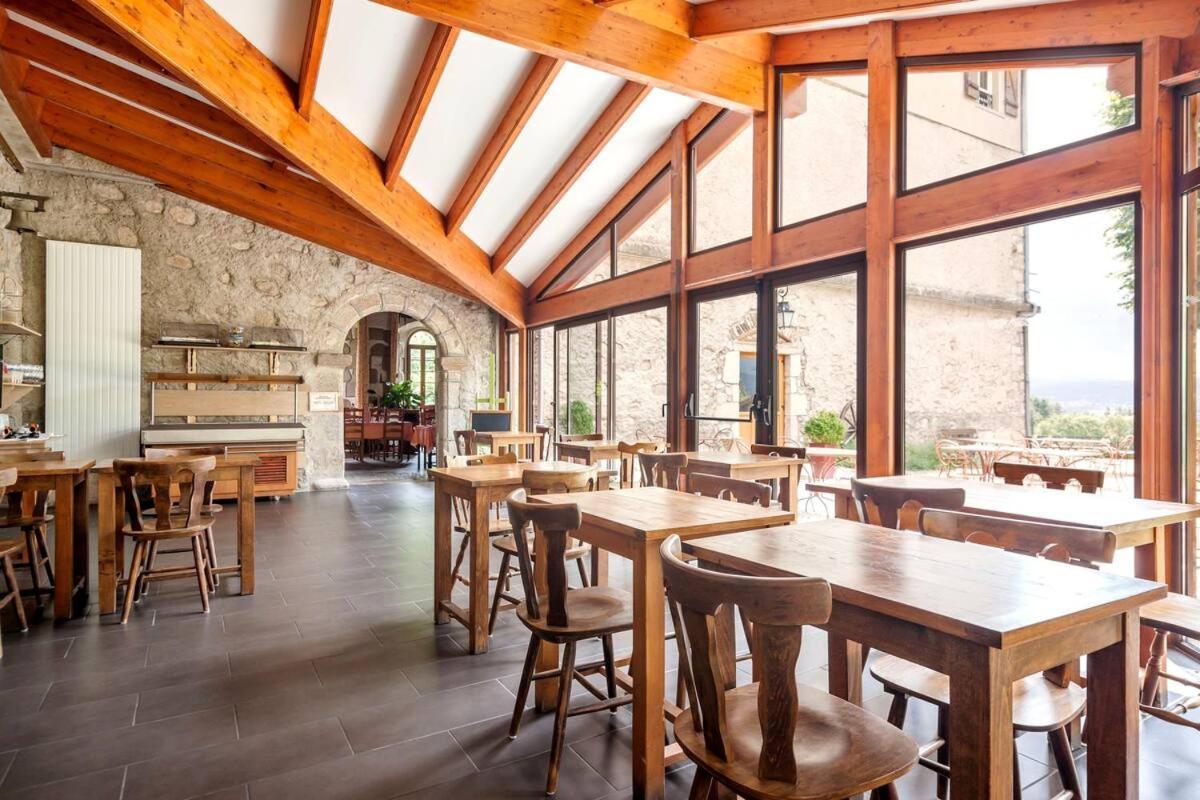 Domaine Le Prieure Hotel Chaumont-le-Bourg Bagian luar foto