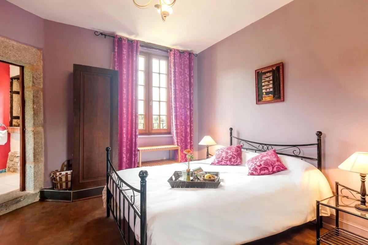 Domaine Le Prieure Hotel Chaumont-le-Bourg Ruang foto