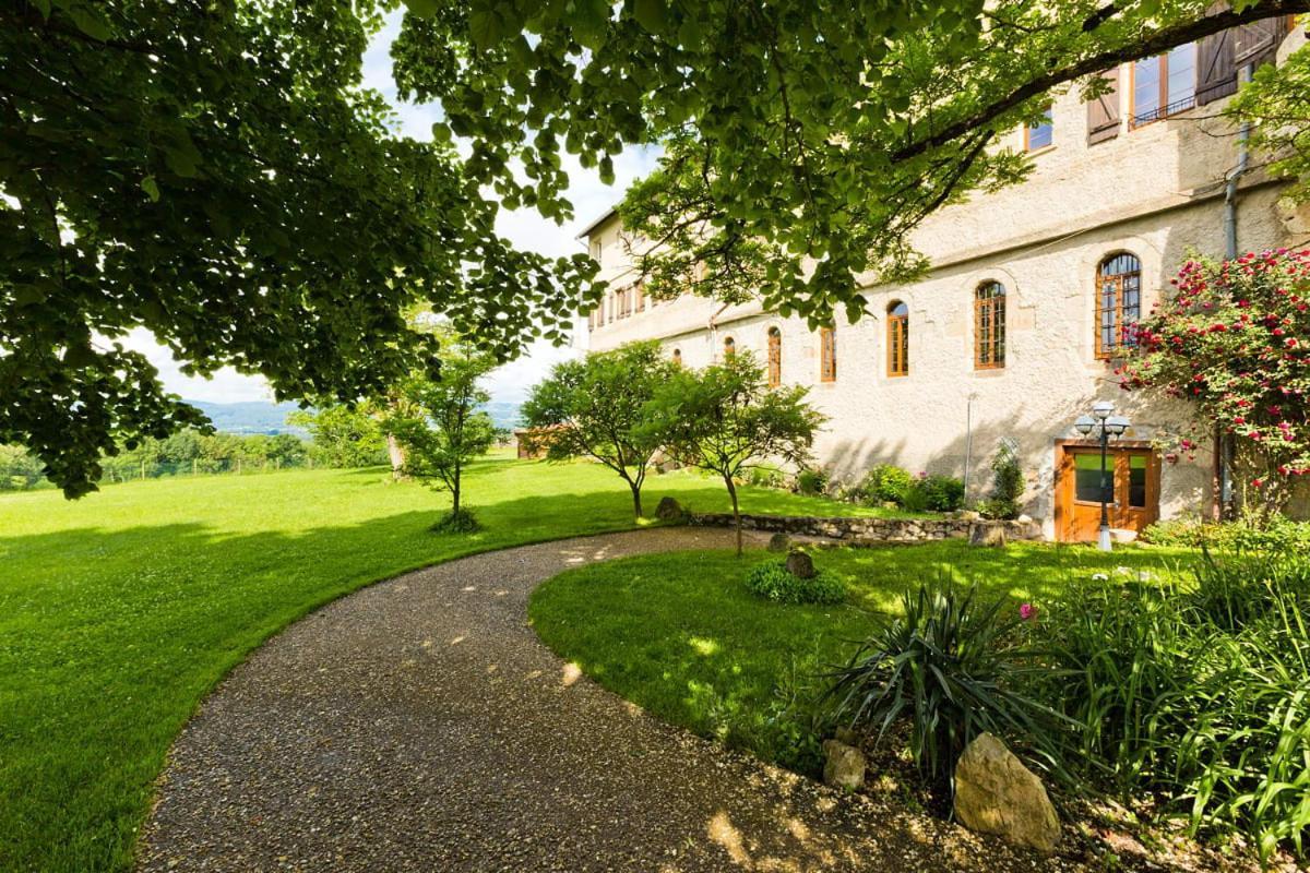 Domaine Le Prieure Hotel Chaumont-le-Bourg Bagian luar foto