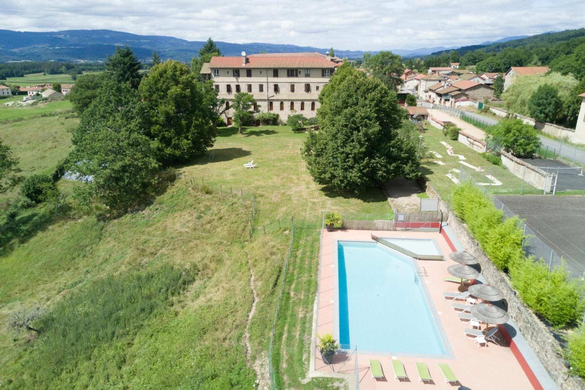 Domaine Le Prieure Hotel Chaumont-le-Bourg Bagian luar foto