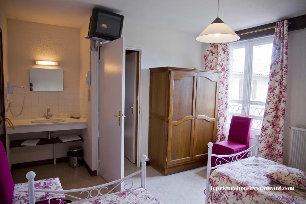 Domaine Le Prieure Hotel Chaumont-le-Bourg Bagian luar foto